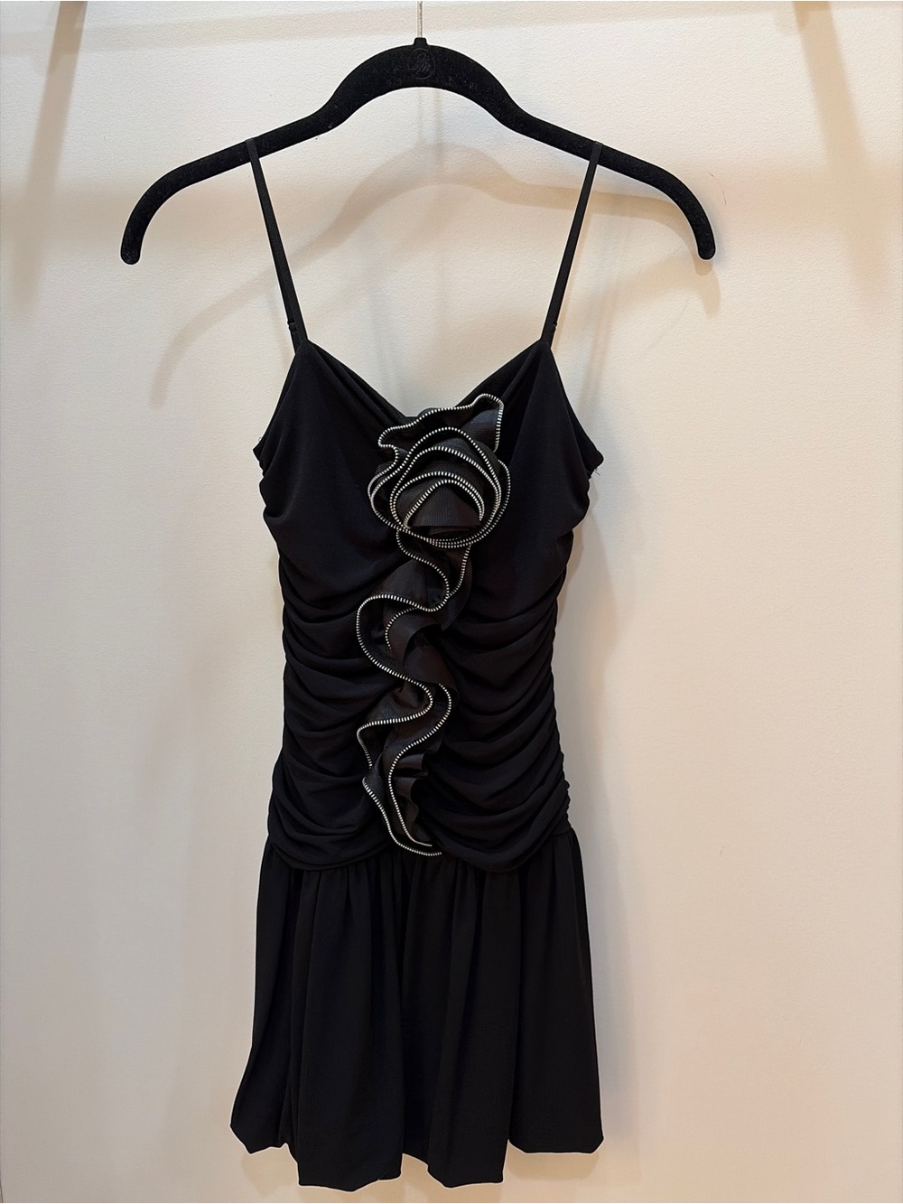 Un Deux Trois Black Zipper Rose Dress